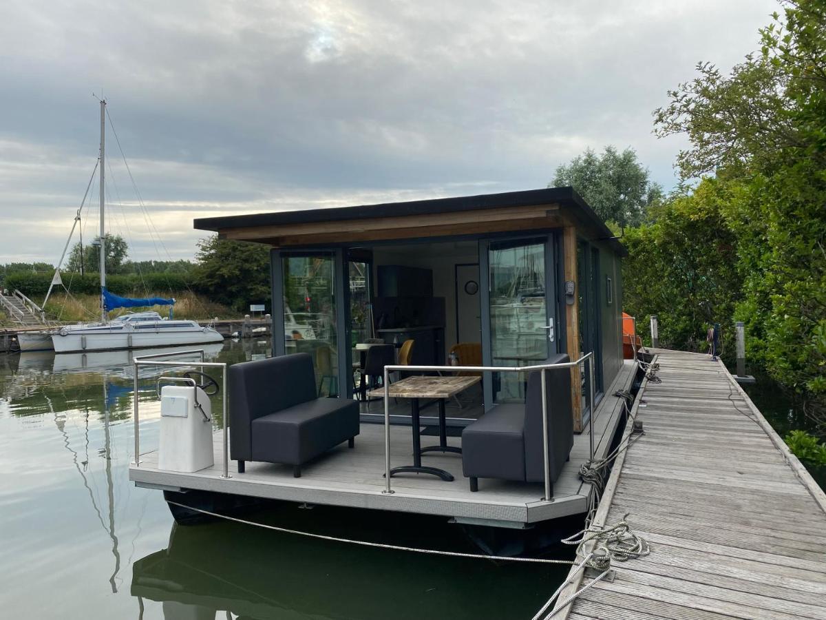 מלון מוניקנדאם Houseboat De Amstel מראה חיצוני תמונה