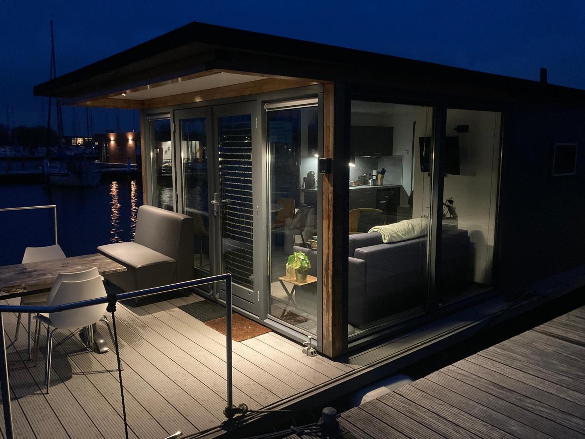 מלון מוניקנדאם Houseboat De Amstel מראה חיצוני תמונה