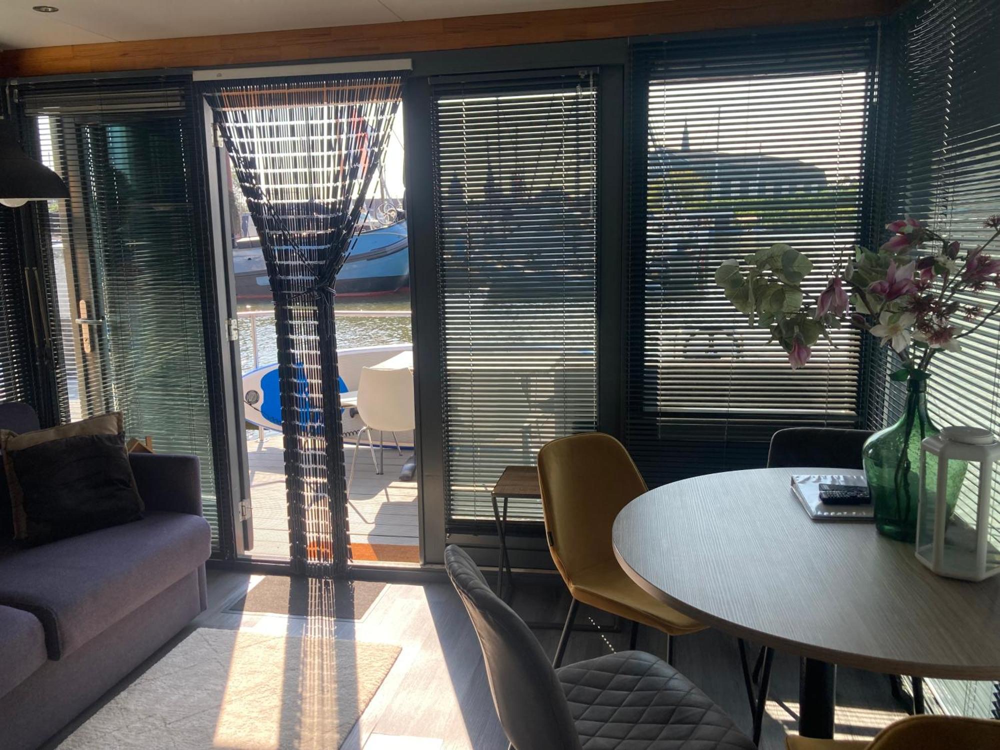 מלון מוניקנדאם Houseboat De Amstel מראה חיצוני תמונה