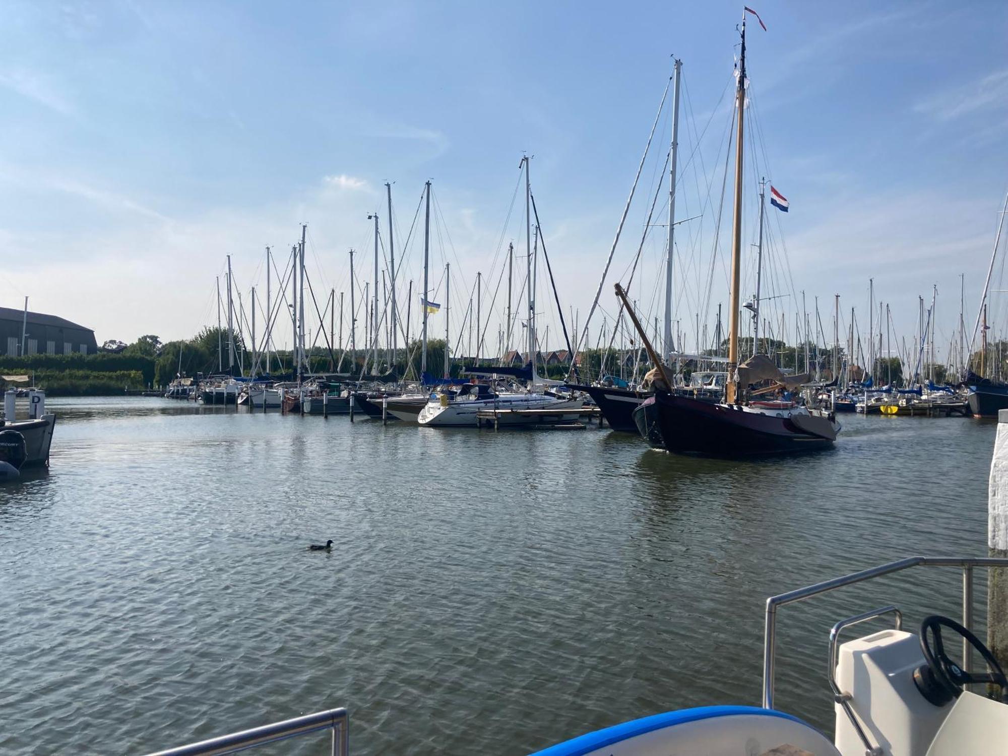 מלון מוניקנדאם Houseboat De Amstel מראה חיצוני תמונה