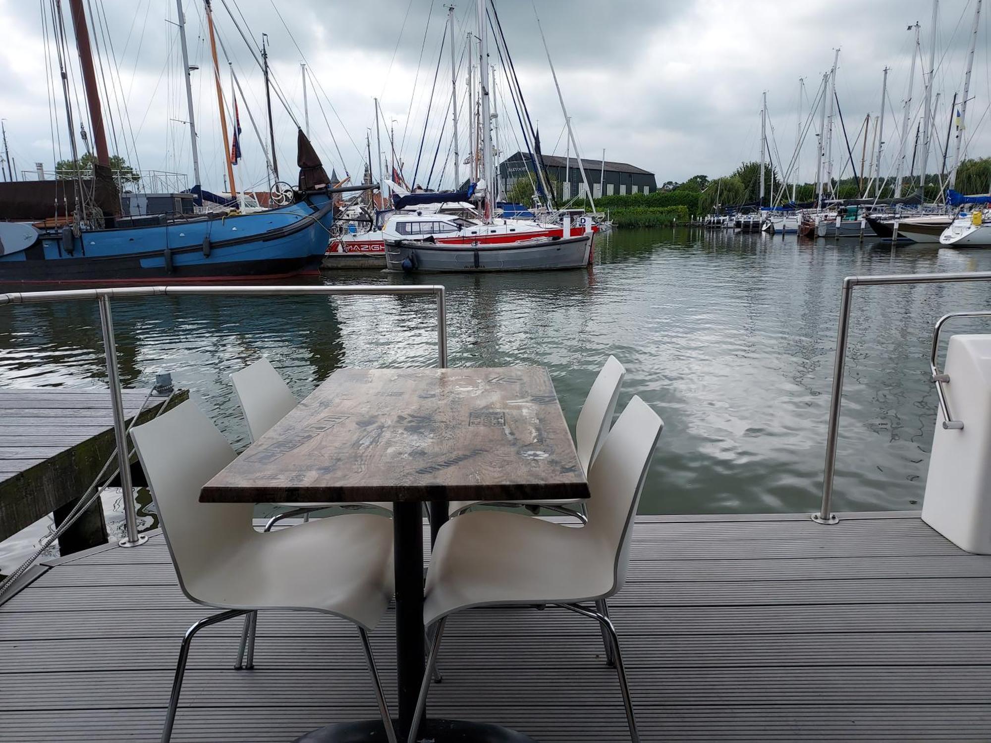 מלון מוניקנדאם Houseboat De Amstel מראה חיצוני תמונה